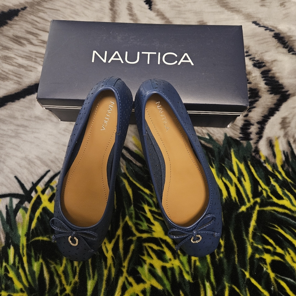 Flat Shoes